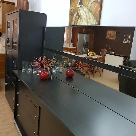 Polinas House Apartament Malona Village