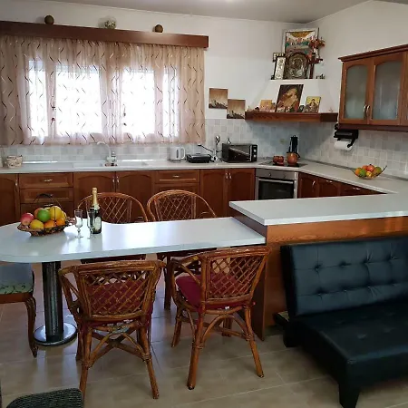 Apartment Polinas House Malona Village